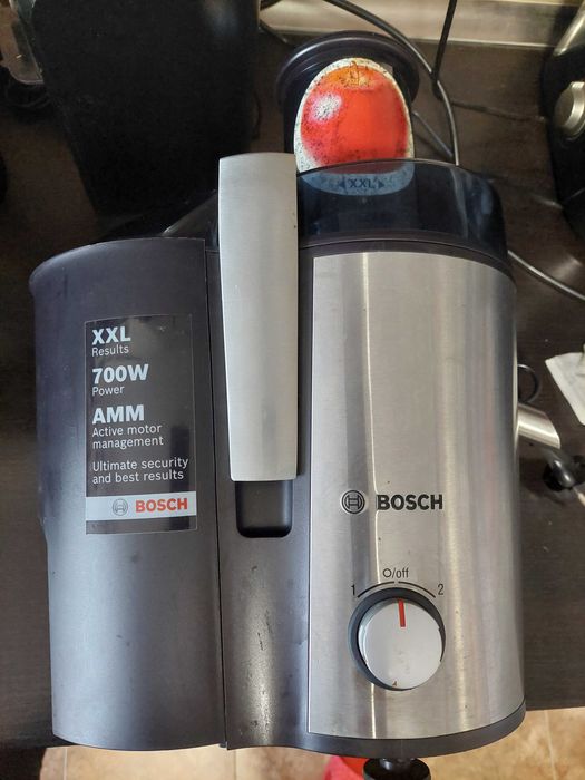 Storcator de fructe si legume XXL model Bosch MES3000