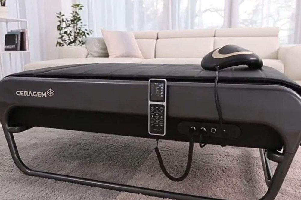 Vând dispozitiv de masaj Ceragem V4