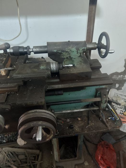 Продам Токарный станок модель ТВ 320