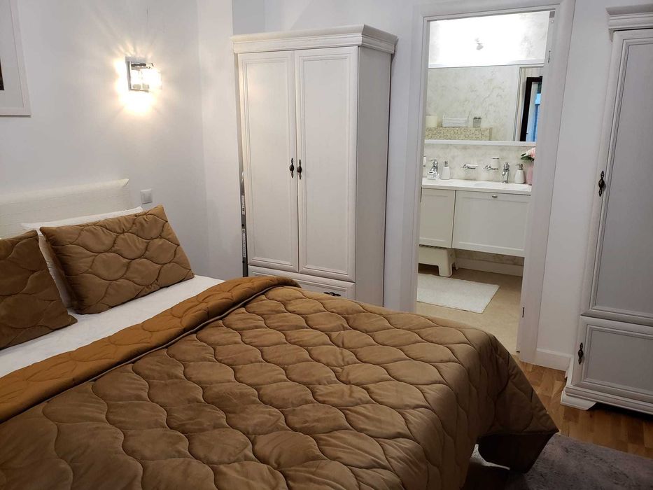 Ap. 2 cam. cu gradina si foisor in Sinaia (Furnica) ideal investitie