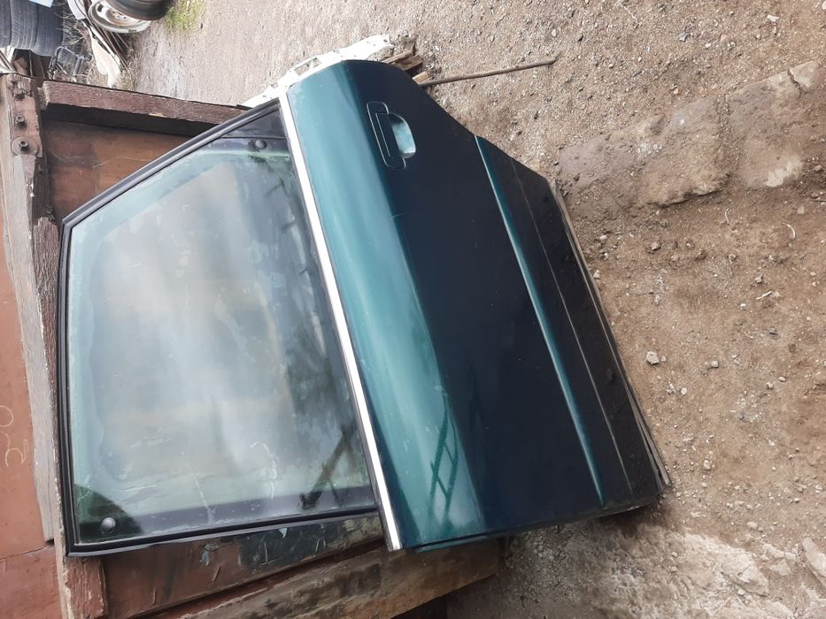 Дверь Ауди+ Запчасти