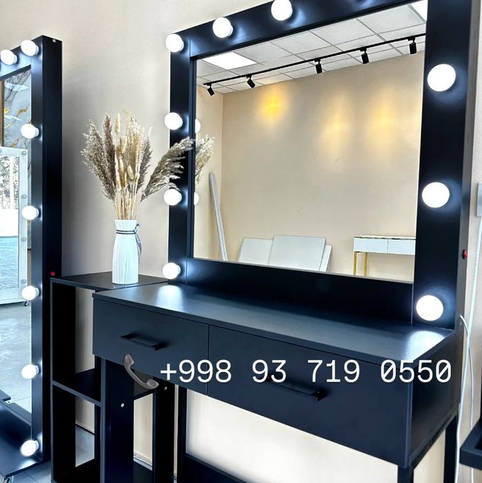 Зеркало трюмо для салона