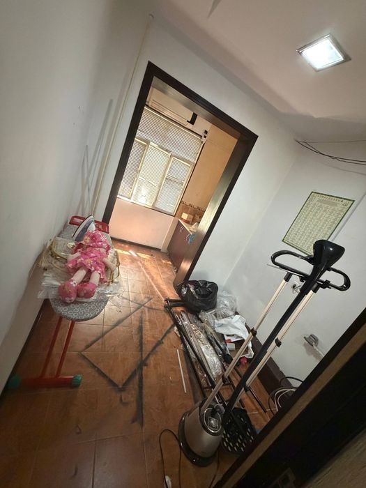 1 Xonali  Magazin Ichidan Joy berilad Atelimod Yoki Ofis Qisama Bolad