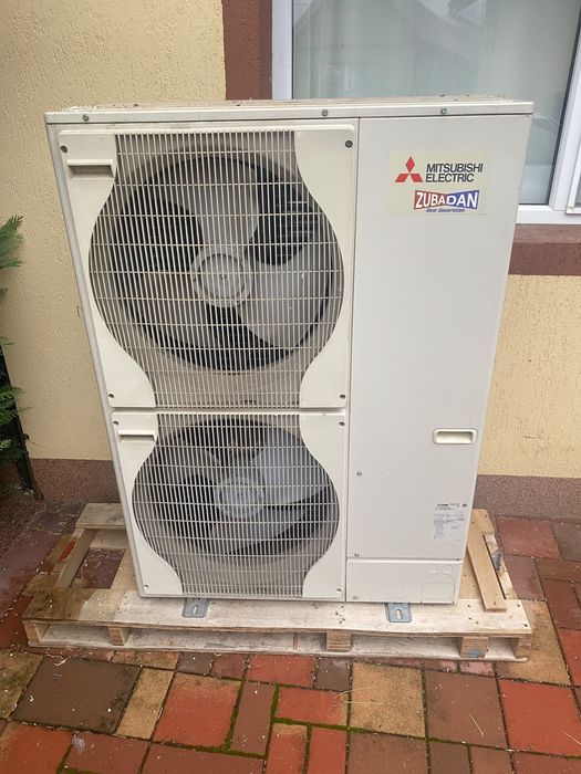Vand pompa electrica de caldura pentru piese