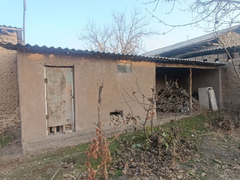 Uchaska yer sotiladi