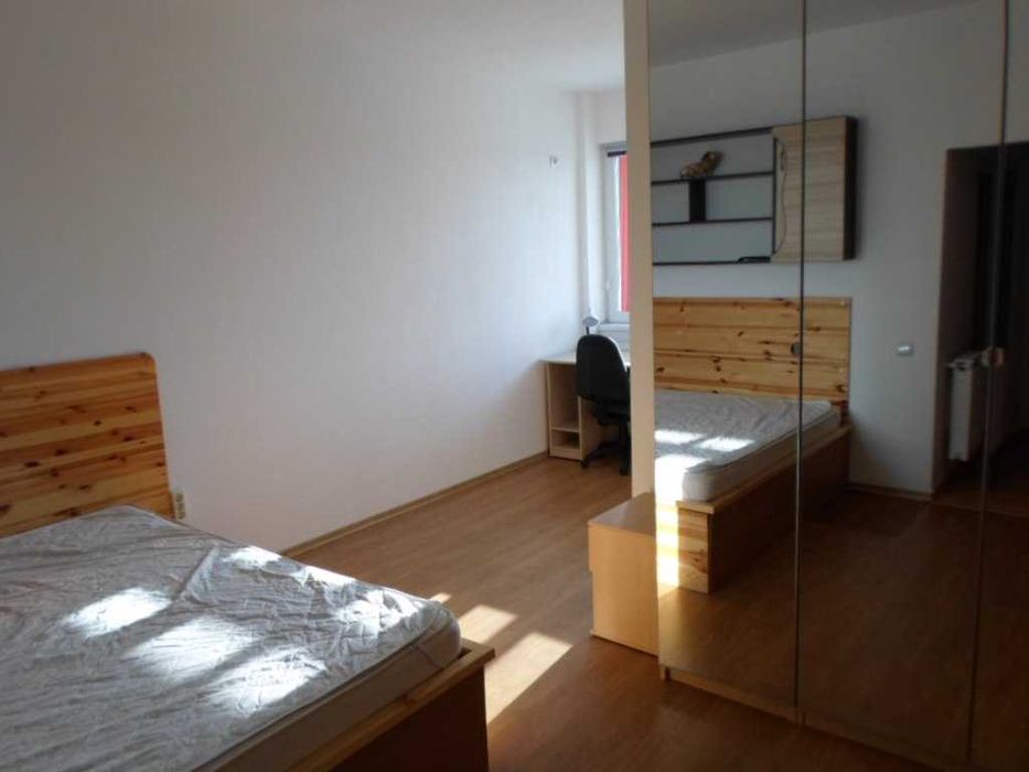 Garsonieră , an 2013 , 27 mp cu balcon de 4 m închis  , mobilată  în zona Dedeman, Giurgiului , et.  3/4 Str Nicolae Drăgan Nr 5 .
