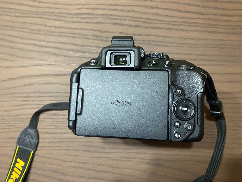 Kit Nikon D5300 – Stare excelentă