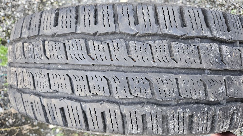 2бр гуми 205 65 16С дот 22 кумхо