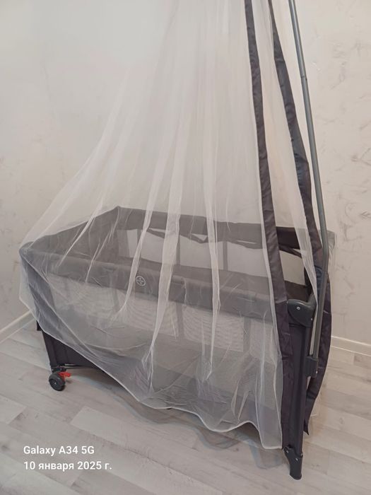 Детский манеж в отличном состояний