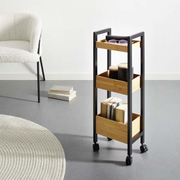 Бамбукова етажерка за баня на колелца