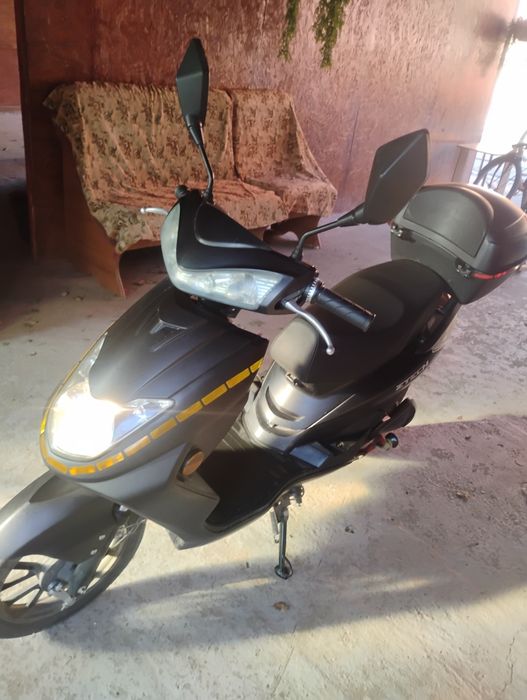 Vând scuter ztech electric sau schimb cu atv
