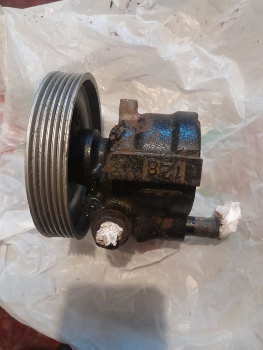 Pedala ambreiaj,aeroterma,pompa servo renault laguna 1