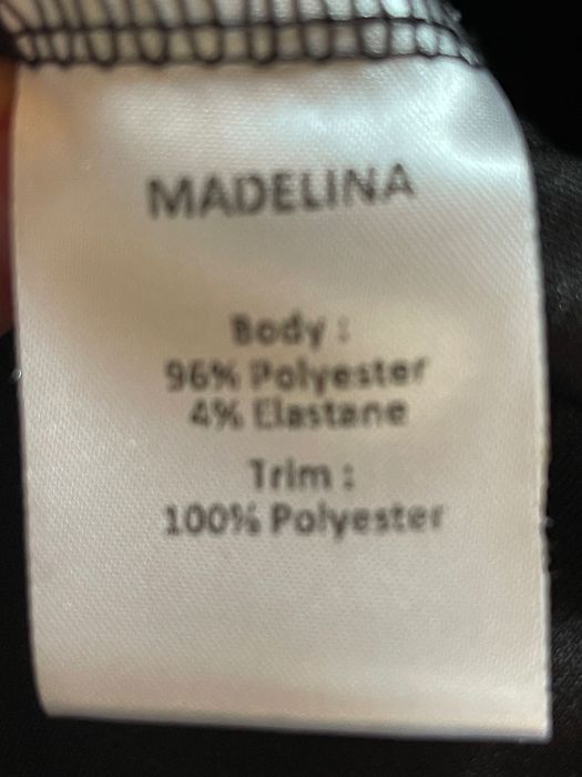 Salopeta eleganta cu dantela