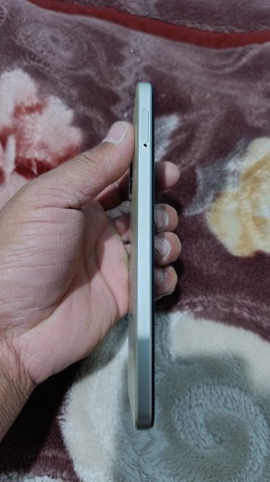 Oppo a38 128 taligi siroshni sotaman holat yaxshi