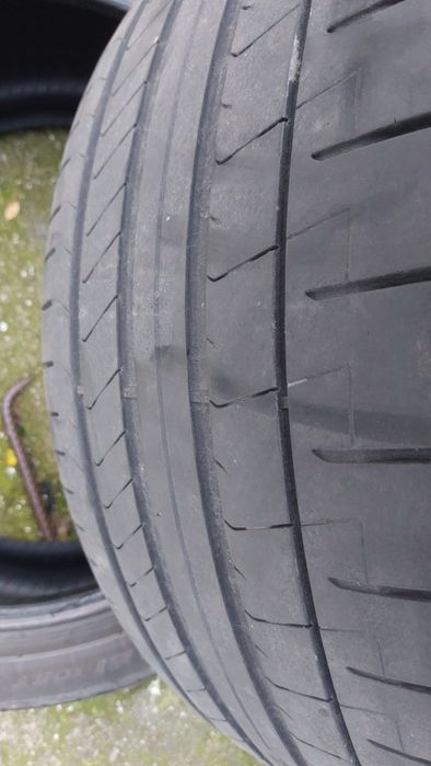 Anvelope 255 40 285 35 R21