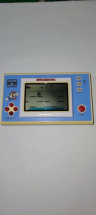 Ecran lcd game and watch by Nintendo 1988