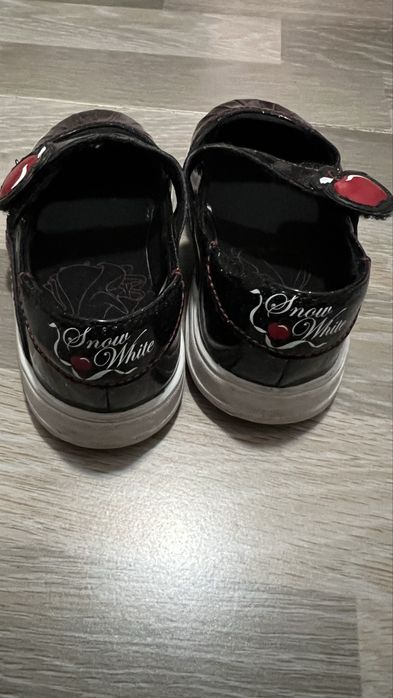 Детски обувки.