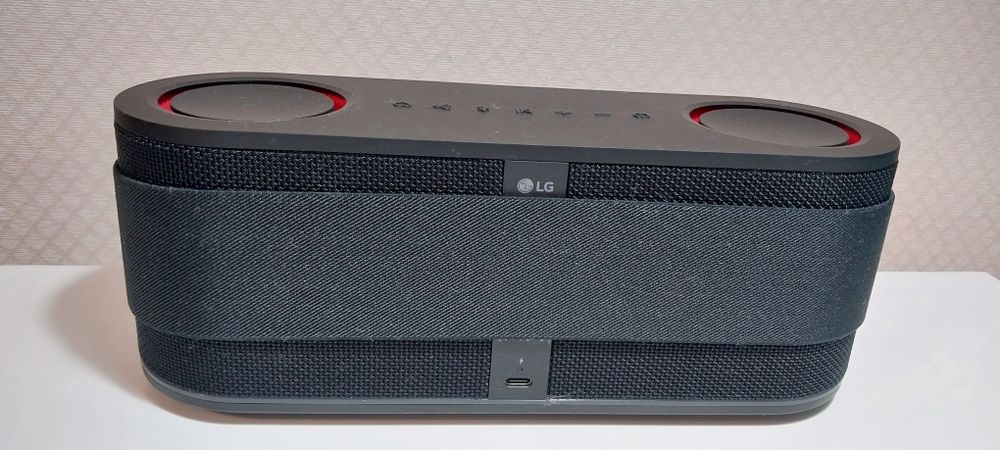 Колонка LG xboom Bounce