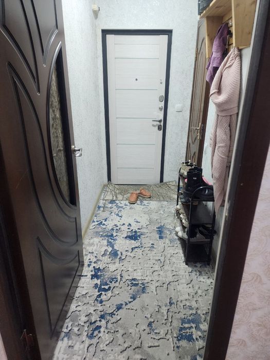 2 xonalik uy metro yonida