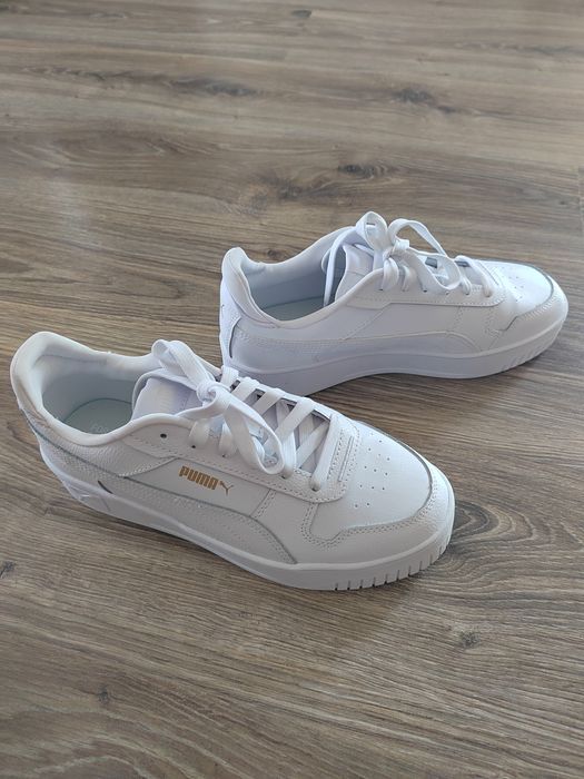 Бели кецове Puma