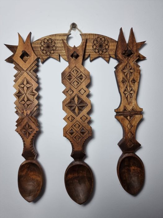 Vând linguri tradiționale