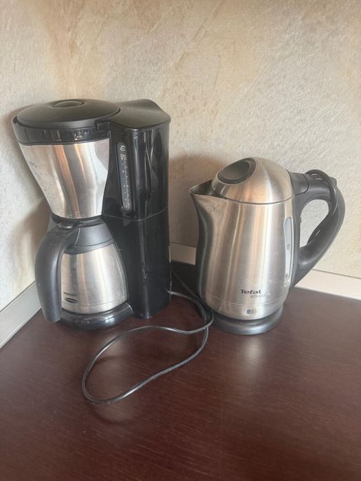 Vând fierbător apă Tefal și filtru pentru cafea Phillips