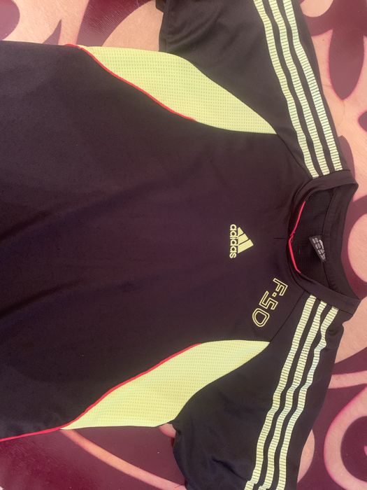 Мужская одежда, подростковая одежда и футбольная форма