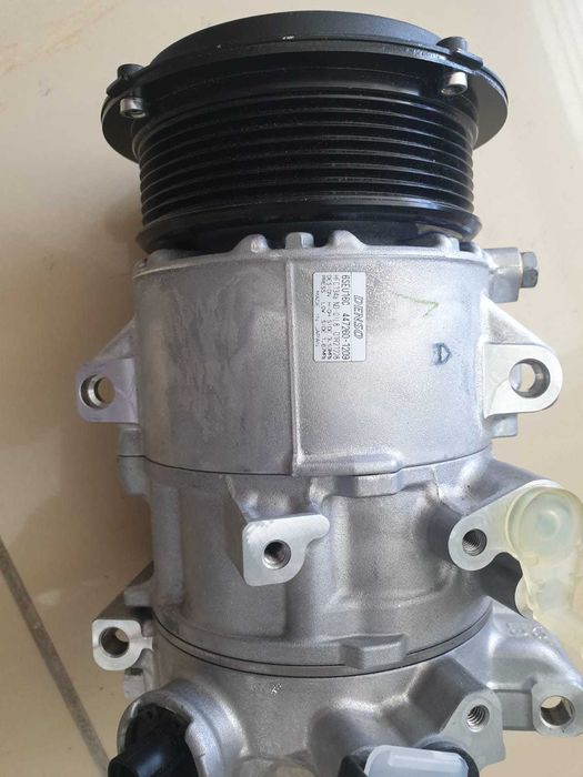 Компрессор кондиционера  DENSO   RAV 4