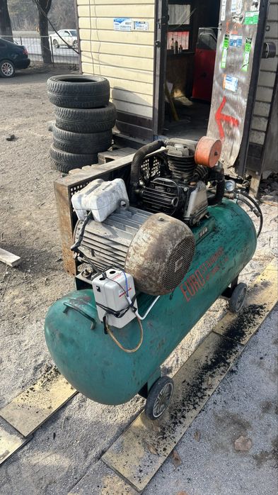 Продам воздушный компрессор