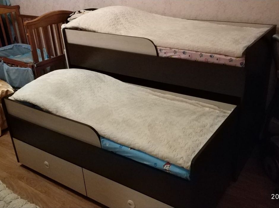 Кровать детская двухъярусная