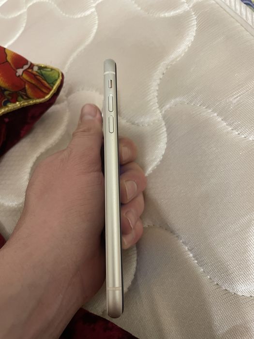 Айфон 11 сатылады