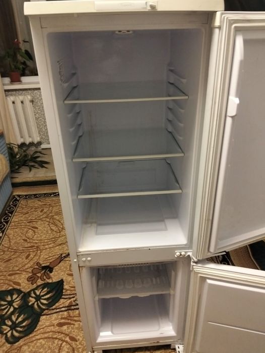 Продам холодильник