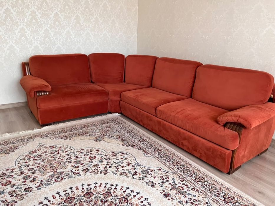 Продам угловой диван