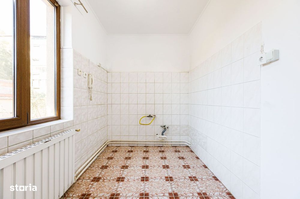 Casă cu etaj de inchiriat zona Lipovei – locuință sau spațiu pentru af