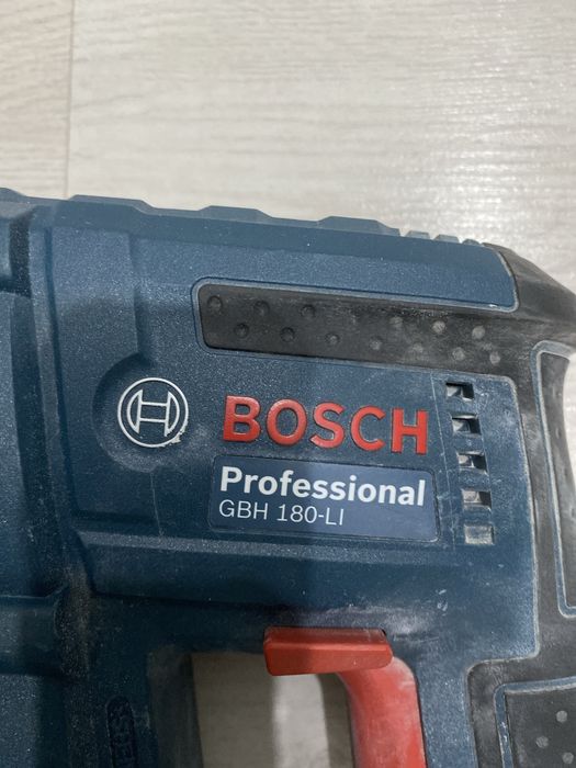 Перфоратор и шурупаверт