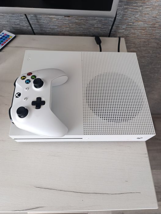 Xbox one s IMPECABIL!