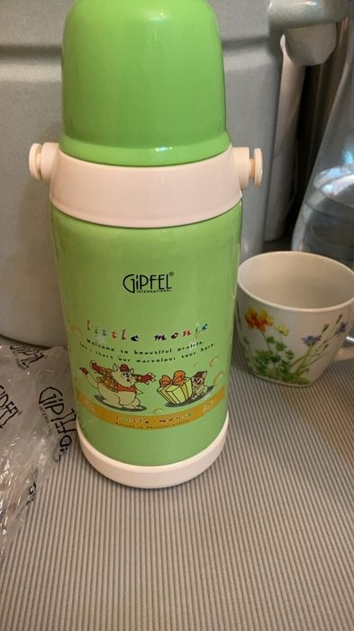 Продаётся термос