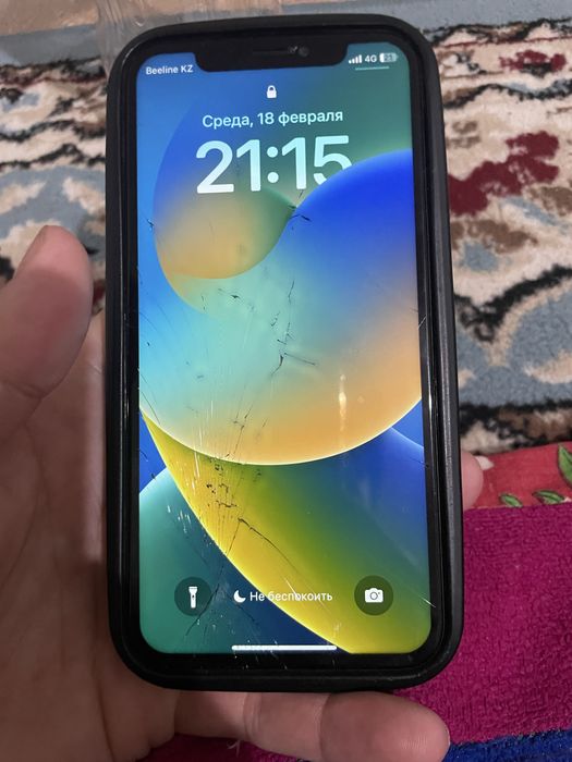 Продам айфон х 64г