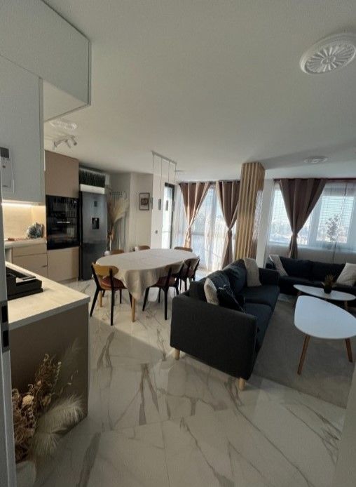 Продава се Многостаен апартамент в София, Бъкстон - 153 кв.м за 2223 €/кв.м - Снимка #1