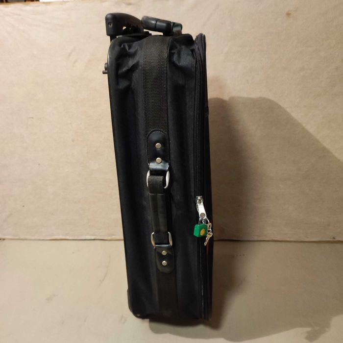 Пътнически куфар - немски  ,модел DWR с колелца и дръжка