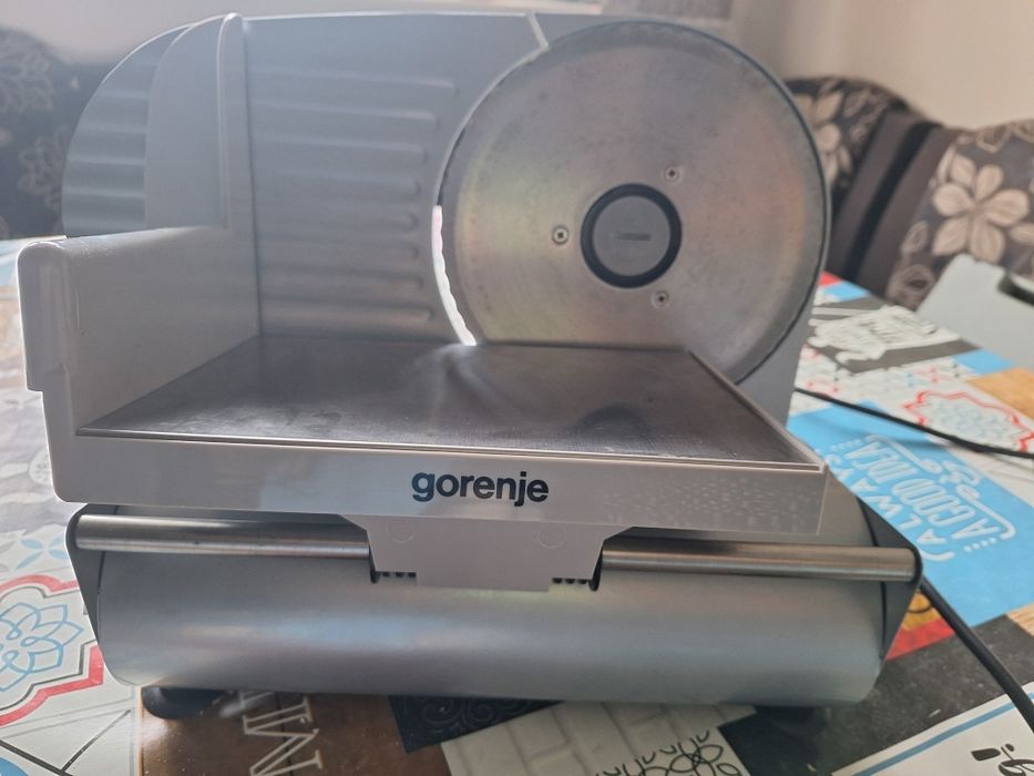 Машинка за рязане на колбаси