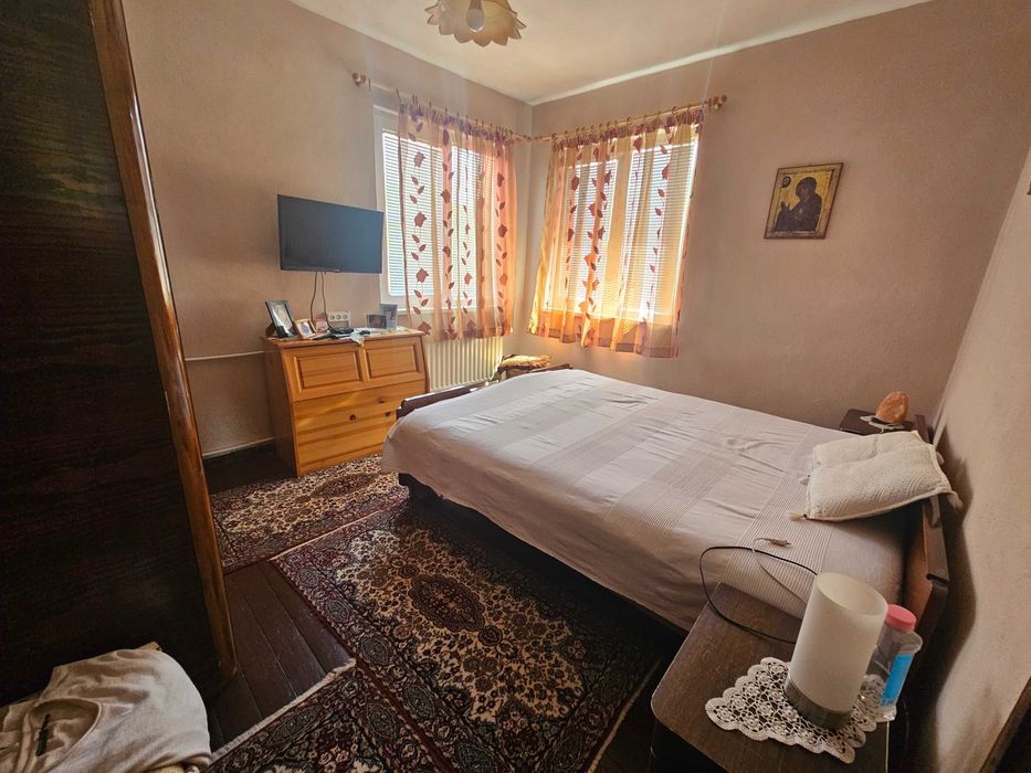 Продава се Къща в Радомир - 70 кв.м за 3143 €/кв.м - Снимка #22