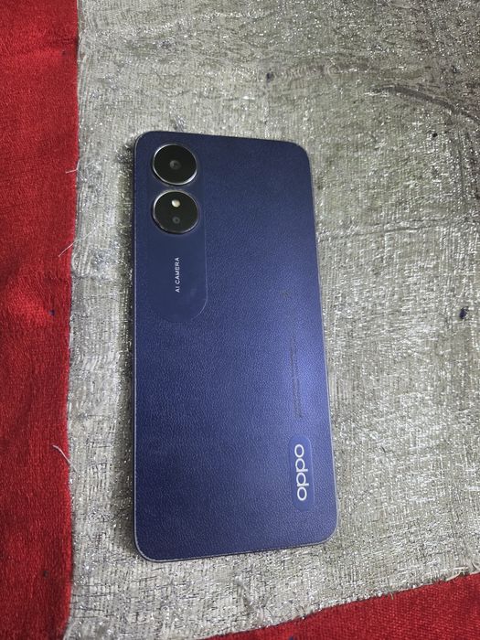 Oppo A17.   64gb