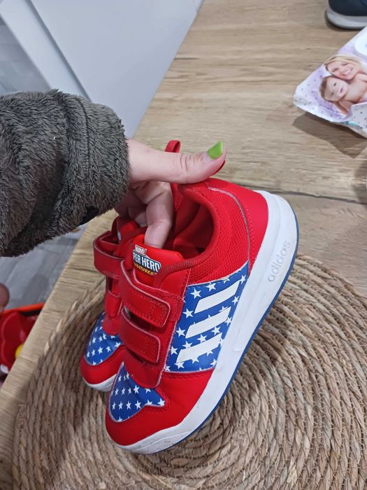 Оригинални детски маратонки на Adidas