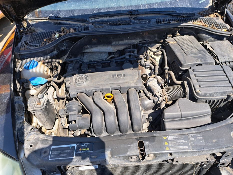 Шкода Октавия 2.0 FSI на части !