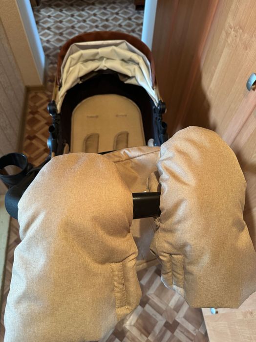 Продам детскую коляску 2в1