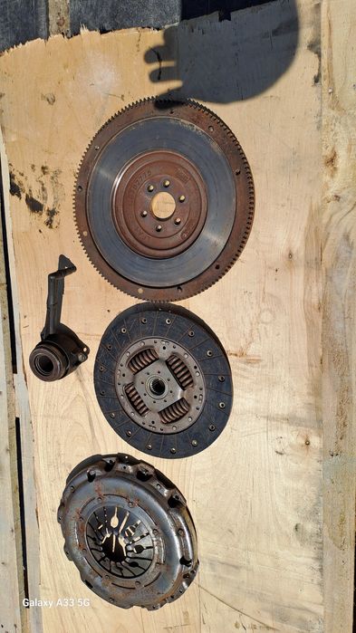 Твърд маховик за 6 скорости 1,9 тди 105к.с