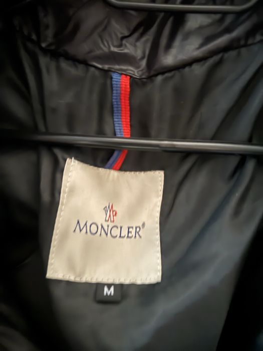 Geaca moncler maya