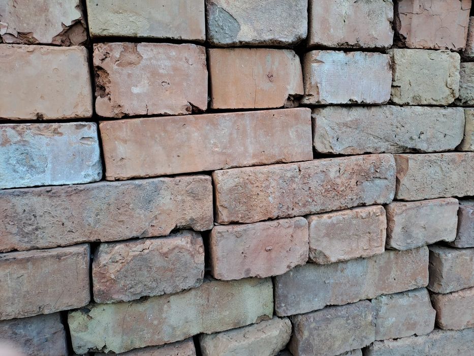 Caramida plina veche