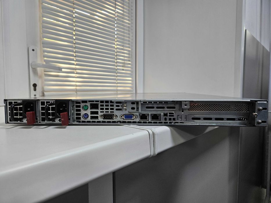 ПРОДАМ Сервер на базе платформы SuperMicro 1U 6016T-URF